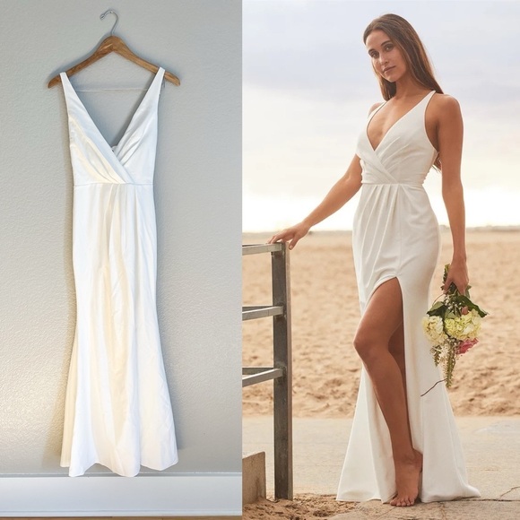 Loving the Moment White Lace-Up Maxi Dress Medium